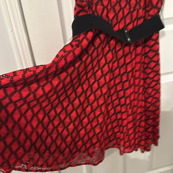 “Laura” cocktail dress Red/black with black elastic belt. Fully lined. Worn once - Picture 3 of 7